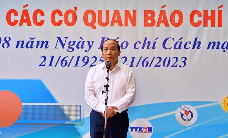 Phó Tổng Giám đốc VOV Trần Minh Hùng phát biểu khai mạc. Phó Tổng Giám đốc VOV Trần Minh Hùng phát biểu khai mạc.
