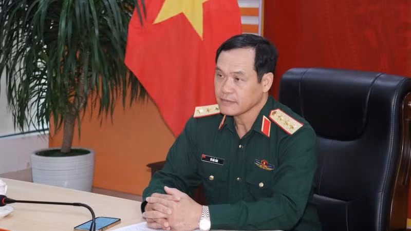 Thượng tướng Vũ Hải Sản, Thứ trưởng Quốc phòng phát biểu tại buổi làm việc với Công ty Star Telecom. (Ảnh: Hải Tiến)