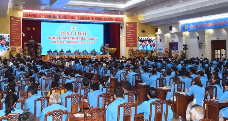 Toàn cảnh Đại hội Công đoàn tỉnh Tiền Giang lần thứ 11, nhiệm kỳ 2023-2028.