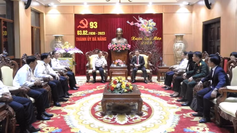 Bộ Tư lệnh Vùng 3 Hải quân thăm, chúc Tết Đảng bộ, chính quyền, nhân dân Đà Nẵng. Bộ Tư lệnh Vùng 3 Hải quân thăm, chúc Tết Đảng bộ, chính quyền, nhân dân Đà Nẵng.