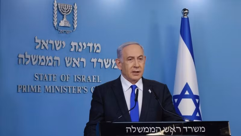 Thủ tướng Israel Benjamin Netanyahu phát biểu họp báo tại Jerusalem. (Ảnh: THX/TTXVN)