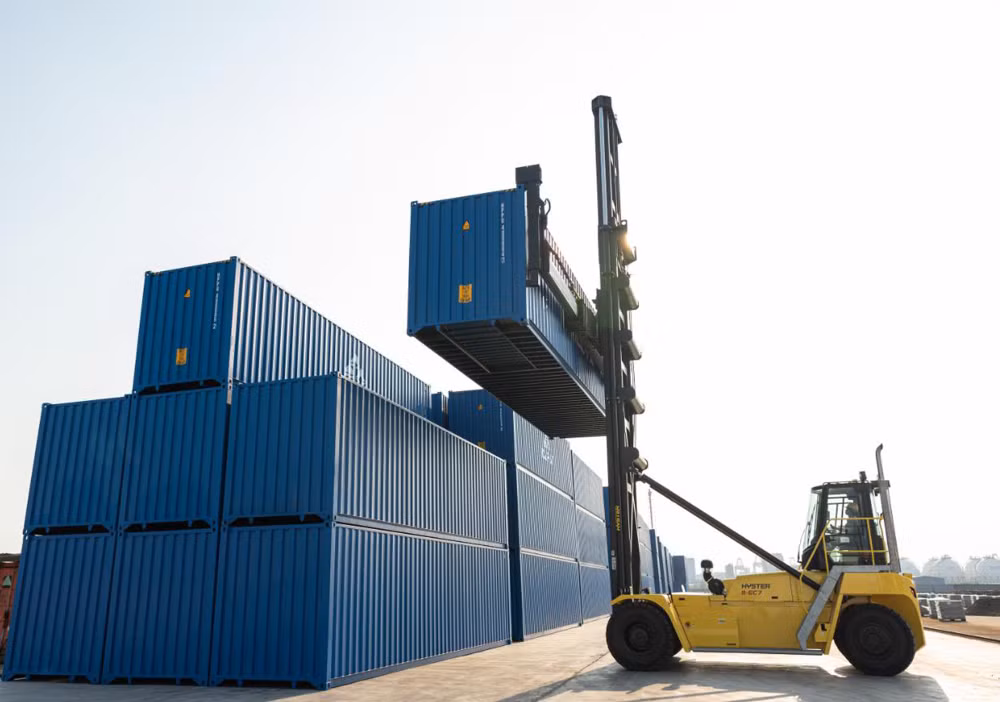 Từ tháng 8/2023, Tập đoàn Hòa Phát bắt đầu cung cấp vỏ container ra thị trường. Từ tháng 8/2023, Tập đoàn Hòa Phát bắt đầu cung cấp vỏ container ra thị trường.