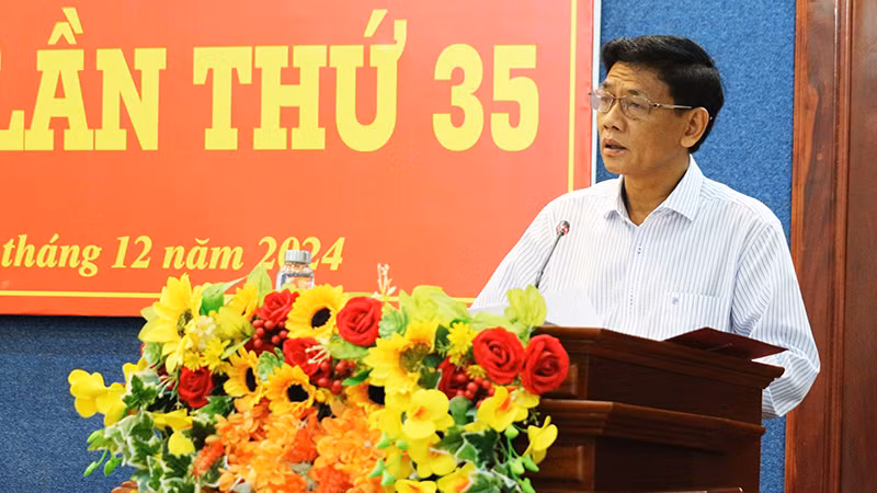 Bí thư Tỉnh ủy Lâm Văn Mẫn phát biểu chỉ đạo tại hội nghị. Bí thư Tỉnh ủy Lâm Văn Mẫn phát biểu chỉ đạo tại hội nghị.