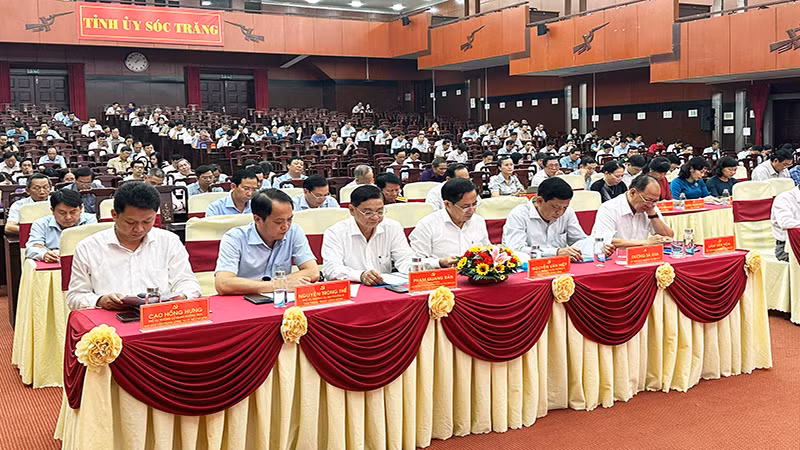 Quang cảnh hội nghị. Quang cảnh hội nghị.
