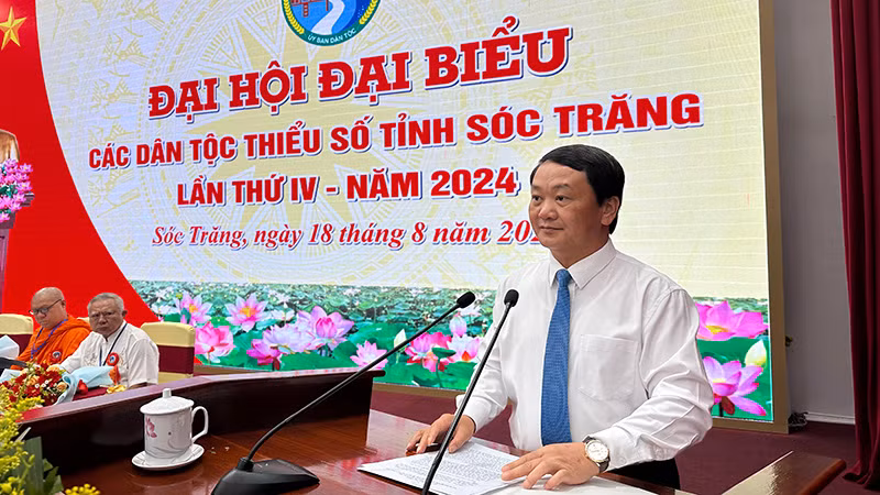 Bộ trưởng, Chủ nhiệm Ủy ban Dân tộc Hầu A Lềnh phát biểu chỉ đạo đại hội.