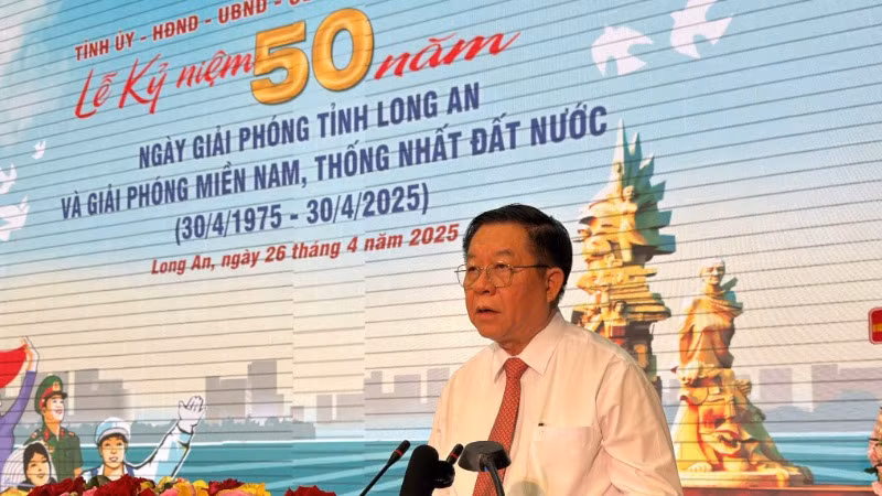 Ủy viên Bộ Chính trị, Bí thư Trung ương Đảng, Trưởng Ban Tuyên giáo và Dân vận Trung ương Nguyễn Trọng Nghĩa phát biểu. Ủy viên Bộ Chính trị, Bí thư Trung ương Đảng, Trưởng Ban Tuyên giáo và Dân vận Trung ương Nguyễn Trọng Nghĩa phát biểu.