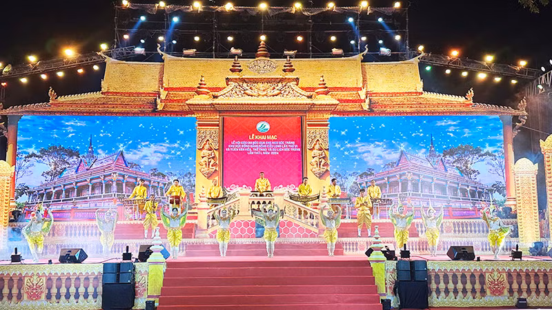 Chương trình khai mạc đặc sắc văn hóa dân tộc Khmer của tỉnh Sóc Trăng