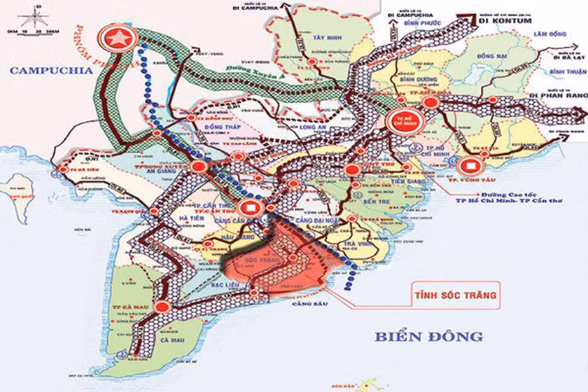 Cảng Trần Đề được quy hoạch là cửa ngõ ra biển cho các tỉnh đồng bằng sông Cửu Long. Cảng Trần Đề được quy hoạch là cửa ngõ ra biển cho các tỉnh đồng bằng sông Cửu Long.
