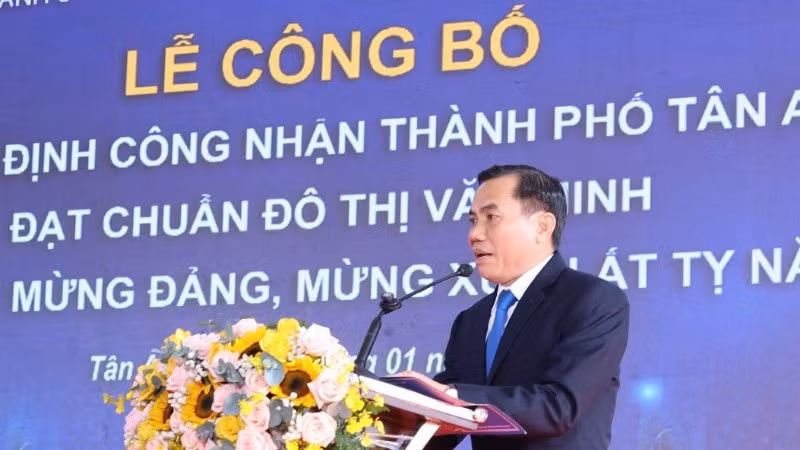 Bí thư Thành ủy thành phố Tân An (Long An) Lê Công Đỉnh phát biểu.