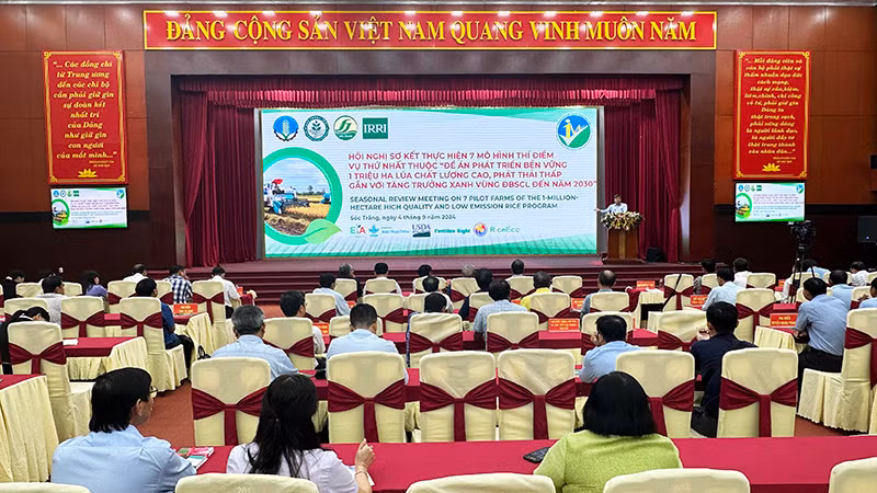 Quang cảnh hội nghị.