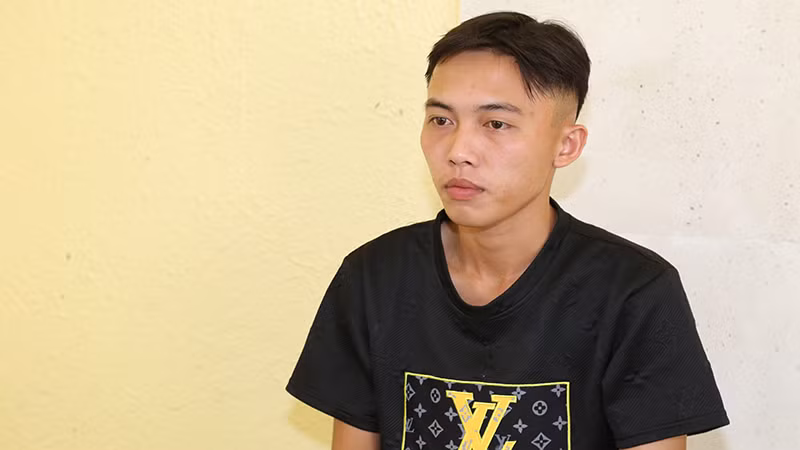 Đối tượng Ân Thiết tại cơ quan công an.