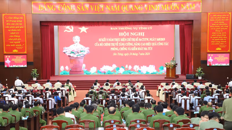 Quang cảnh Hội nghị Quang cảnh Hội nghị