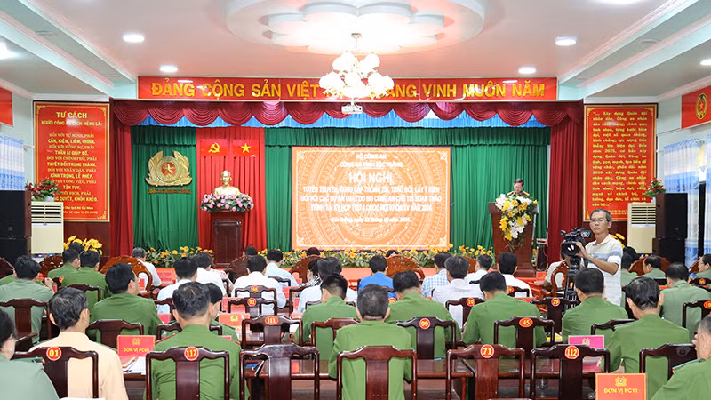 Quang cảnh hội nghị Quang cảnh hội nghị