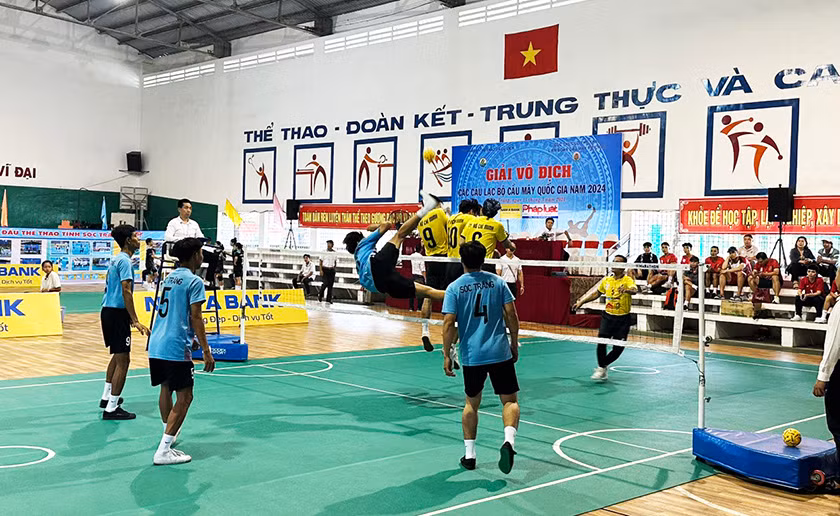 Một pha tấn công thành công của đội Cầu mây Sóc Trăng. Một pha tấn công thành công của đội Cầu mây Sóc Trăng.