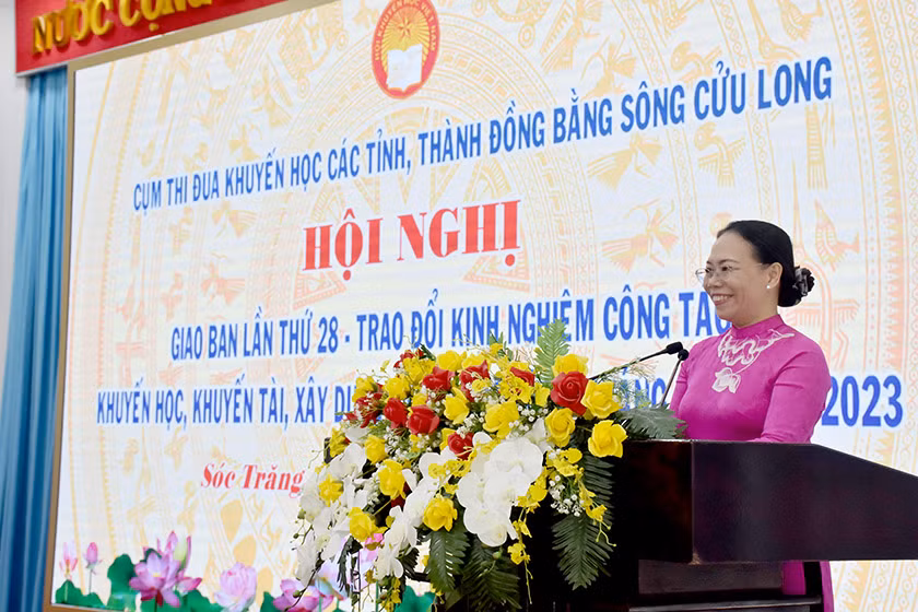 Phó Chủ tịch UBND tỉnh Sóc Trăng Huỳnh Thị Diễm Ngọc phát biểu chào mừng Hội nghị.