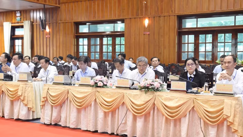 Đại biểu Đại học Quốc gia Thành phố Hồ Chí Minh dự hội thảo. Đại biểu Đại học Quốc gia Thành phố Hồ Chí Minh dự hội thảo.