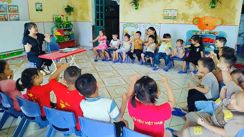 Học sinh Trường mầm non xã An Thịnh, huyện Văn Yên (Yên Bái) trong giờ học.