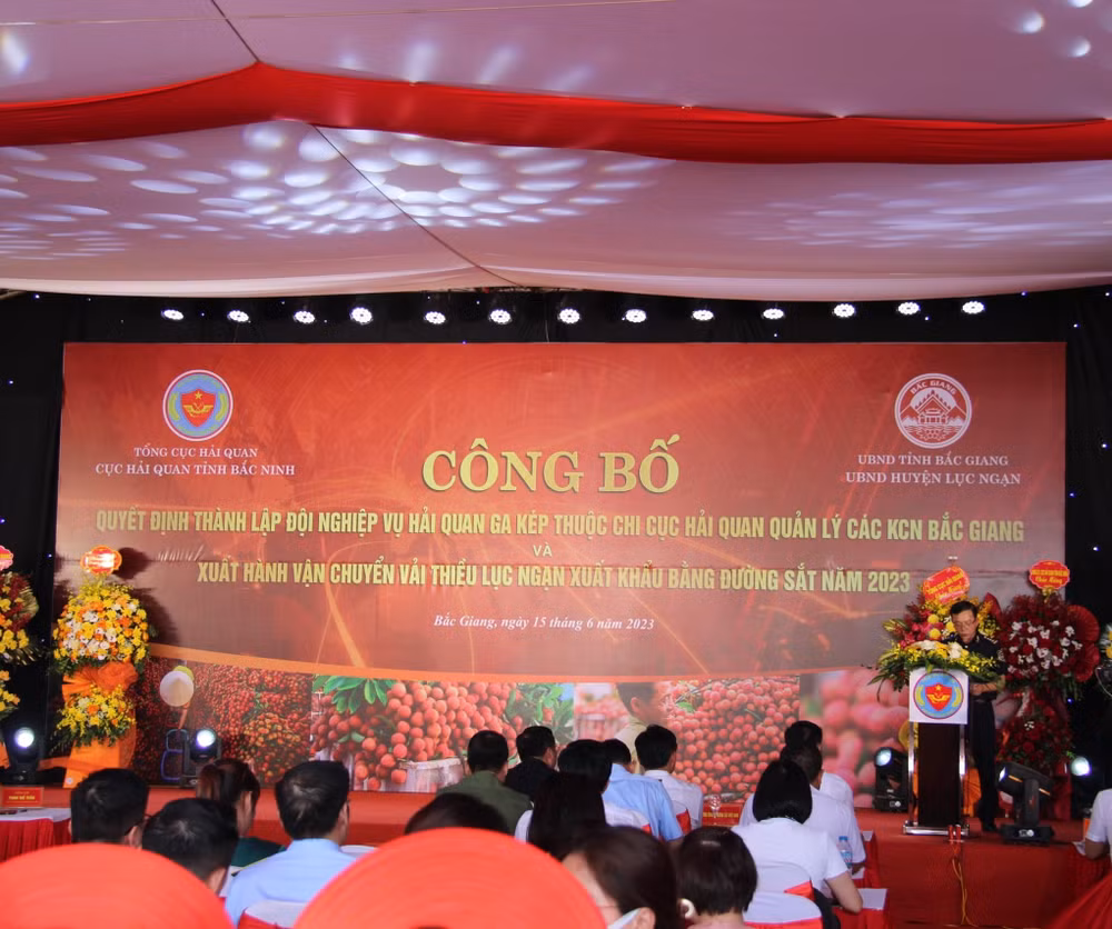 Quang cảnh buổi lễ.