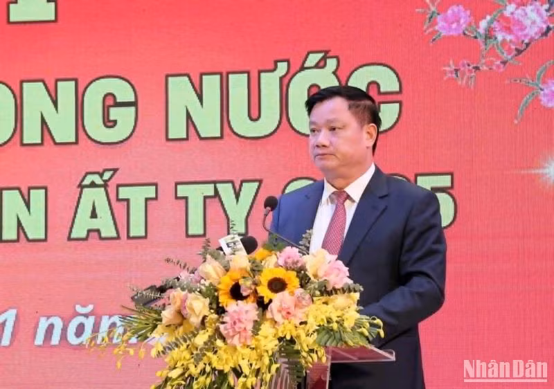 Bí thư Tỉnh ủy, Chủ tịch Ủy ban nhân dân tỉnh Thái Bình Nguyễn Khắc Thận cho biết, tỉnh cam kết đồng hành cùng doanh nghiệp, nhất là sẽ tháo gỡ kịp thời khó khăn, vướng mắc trong quá trình hoạt động. Bí thư Tỉnh ủy, Chủ tịch Ủy ban nhân dân tỉnh Thái Bình Nguyễn Khắc Thận cho biết, tỉnh cam kết đồng hành cùng doanh nghiệp, nhất là sẽ tháo gỡ kịp thời khó khăn, vướng mắc trong quá trình hoạt động.