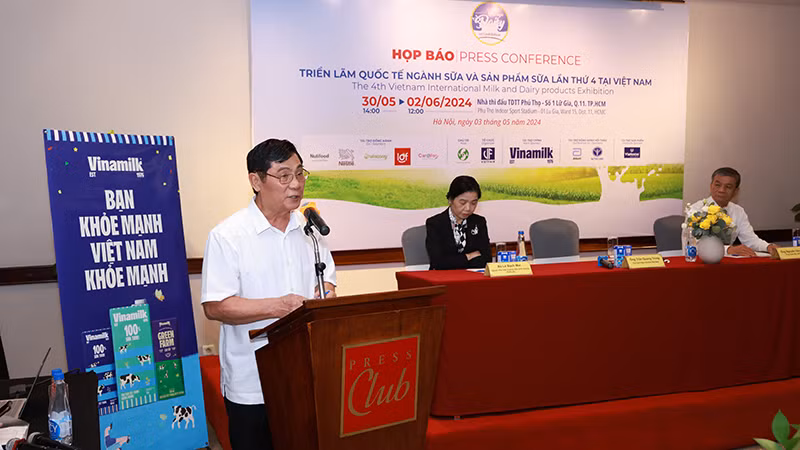 Ông Trần Quang Trung, Chủ tịch Hiệp hội Sữa Việt Nam, giới thiệu về Triển lãm.