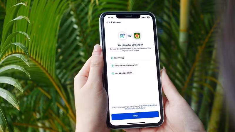 Triển khai xác thực định danh điện tử Zalopay trên nền tảng VNeID. Ảnh: Zalopay Triển khai xác thực định danh điện tử Zalopay trên nền tảng VNeID. Ảnh: Zalopay