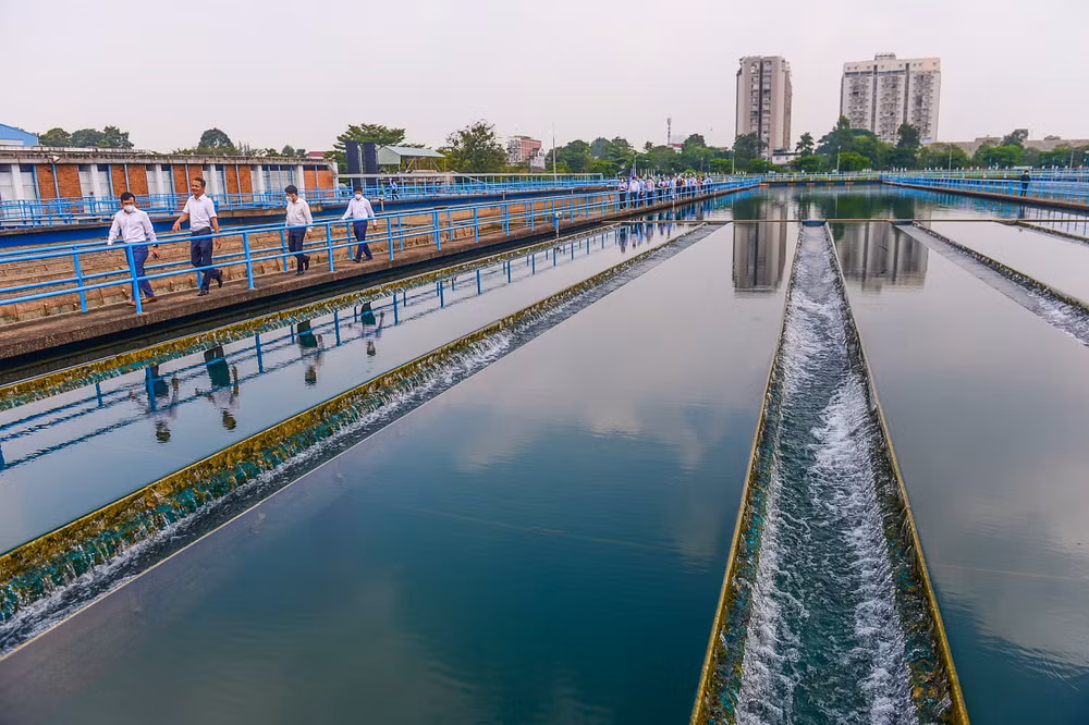 Nhà máy cấp nước Thủ Đức có công suất phát nước lớn nhất Thành phố Hồ Chí Minh. Nhà máy cấp nước Thủ Đức có công suất phát nước lớn nhất Thành phố Hồ Chí Minh.