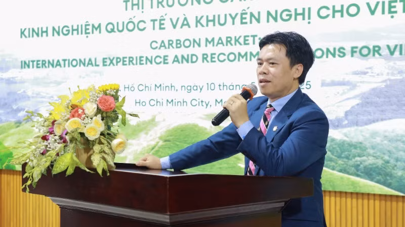 Giáo sư, Tiến sĩ Đỗ Văn Đại, Phó Hiệu trưởng Trường đại học Luật Thành phố Hồ Chí Minh, phát biểu tại hội thảo.