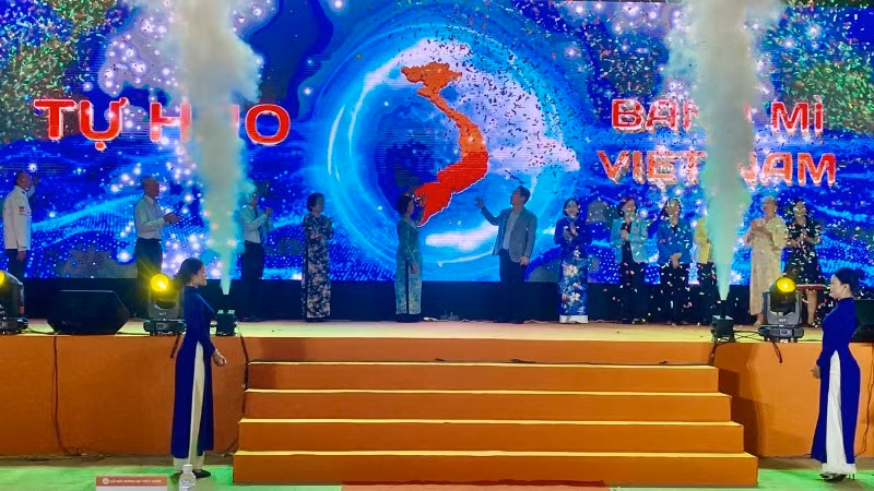 Nghi thức khai mạc Lễ hội bánh mì.