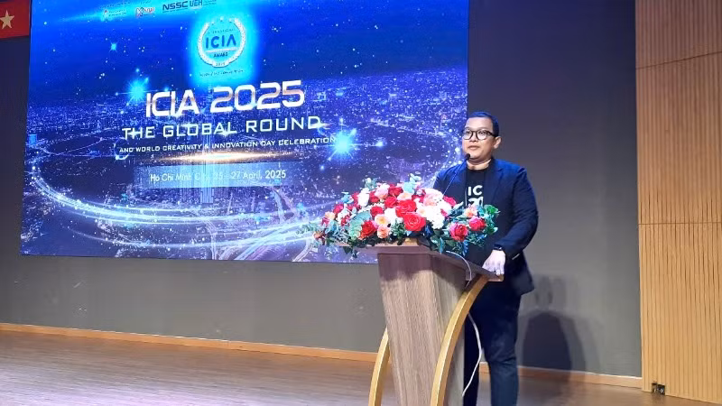 Đại biểu phát biểu tại lễ khai mạc.