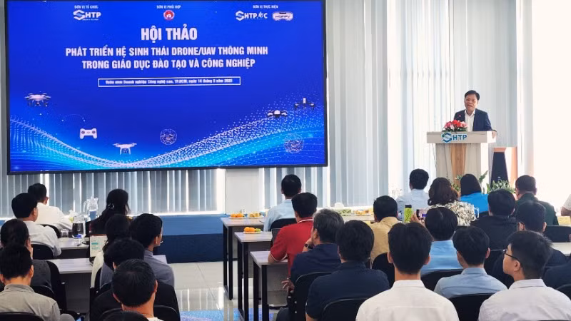 Quang cảnh hội thảo.