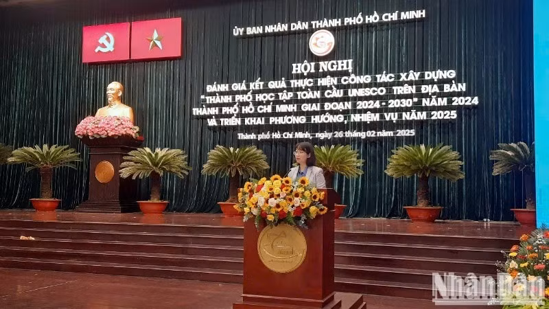 Phó Chủ tịch Ủy ban nhân dân Thành phố Hồ Chí Minh Trần Thị Diệu Thúy phát biểu tại hội nghị. Phó Chủ tịch Ủy ban nhân dân Thành phố Hồ Chí Minh Trần Thị Diệu Thúy phát biểu tại hội nghị.