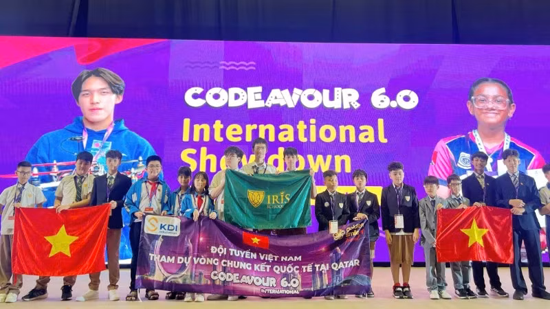Đoàn học sinh Việt Nam tại vòng chung kết Codeavour 6.0 diễn ra ở Doha, Qatar. (Ảnh: CTV)