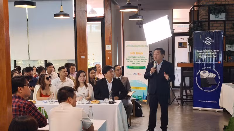 Ông Phạm Văn Quân phát biểu tại hội thảo.