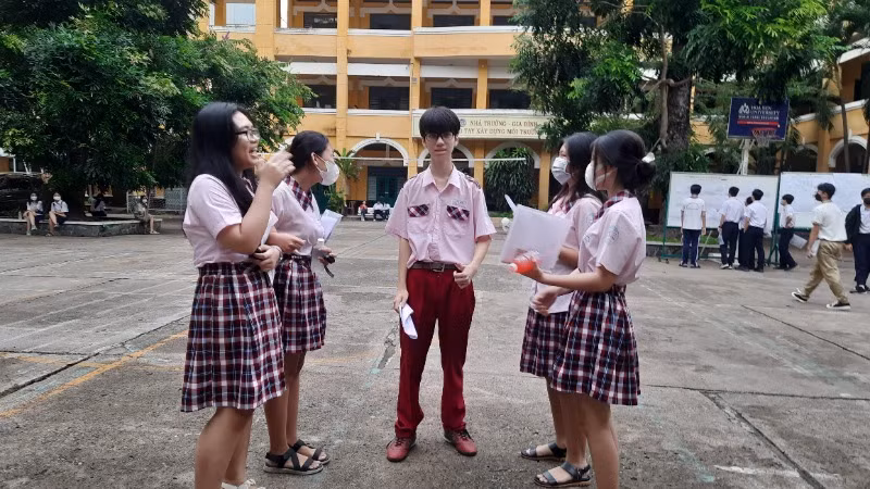 Học sinh Thành phố Hồ Chí Minh dự thi truyển sinh lớp 10.