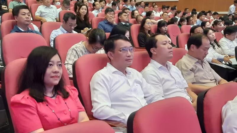 Các đại biểu tham dự hội nghị tập huấn