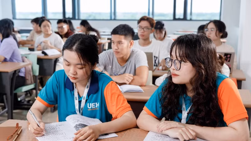 Sinh viên Đại học Kinh tế Thành phố Hồ Chí Minh trong giờ học.