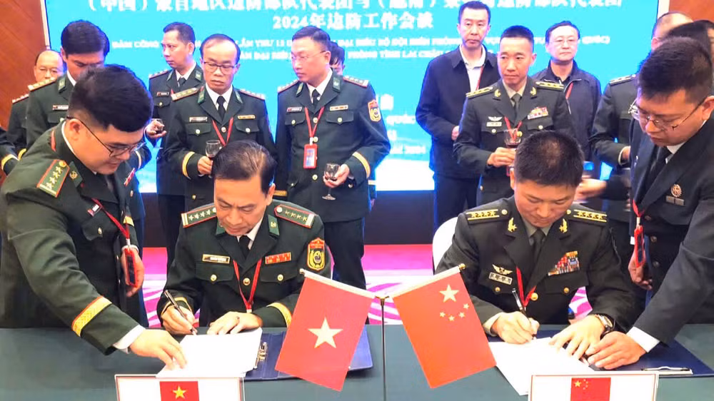 Hai bên ký kết biên bản ghi nhớ Hội đàm công tác biên phòng lần thứ 15.