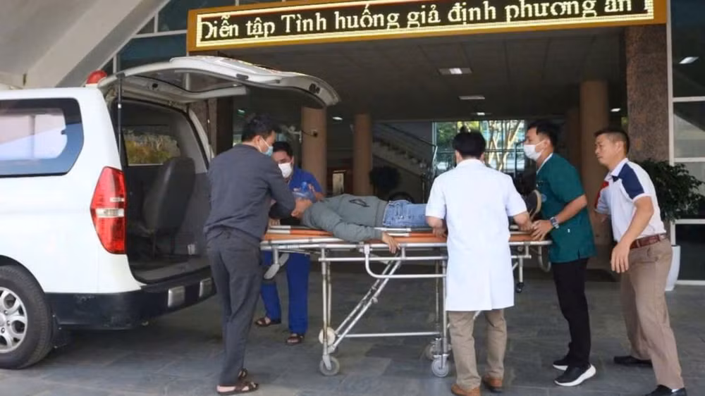 Diễn tập phòng, chống khủng bố tại mục tiêu Bệnh viện đa khoa tỉnh Lai Châu.
