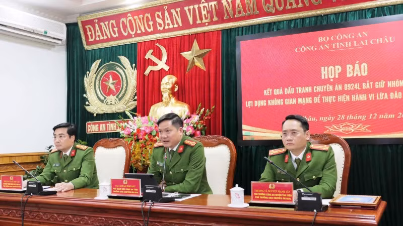 Đại diện Ban chuyên án thông tin về vụ việc.