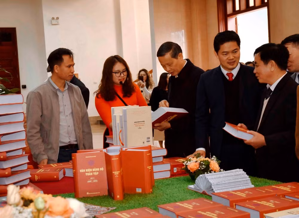 Hai bộ sách là công trình khoa học đồ sộ, góp phần hình thành hệ thống tư duy lý luận, tư duy lãnh đạo, chỉ đạo của Đảng Bộ tỉnh trong hơn 70 năm xây dựng và trưởng thành.