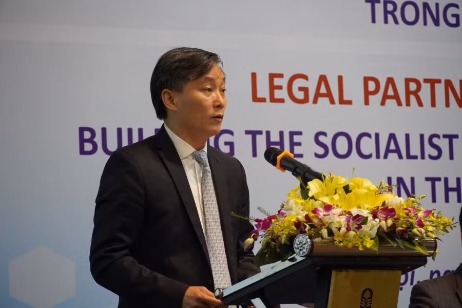 Thứ trưởng Tư pháp Nguyễn Khánh Ngọc phát biểu tại Diễn đàn.