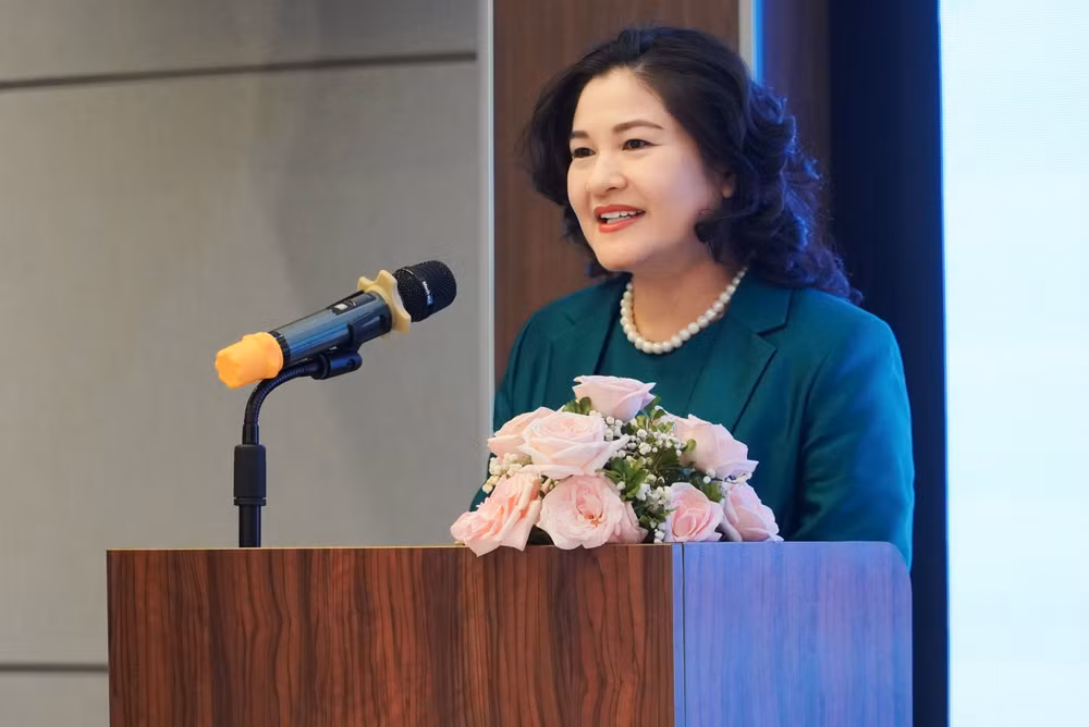 Thứ trưởng Nguyễn Thị Hà phát biểu tại hội thảo.