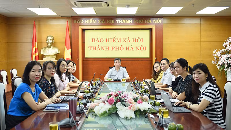 Các đại biểu tham dự giao lưu trực tuyến. (Ảnh: HSS)