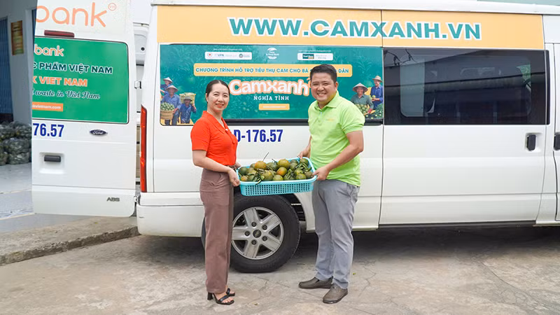 Chuyến xe "Cam xanh nghĩa tình". Chuyến xe "Cam xanh nghĩa tình".