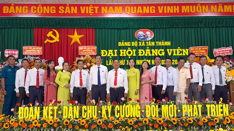 Đại hội bầu đoàn đại biểu dự Đại hội cấp trên. Đại hội bầu đoàn đại biểu dự Đại hội cấp trên.