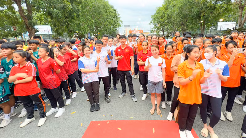 Vận động viên tham gia. Vận động viên tham gia.