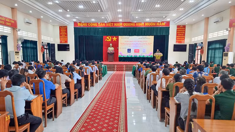 Quang cảnh buổi phát động cuộc thi. Quang cảnh buổi phát động cuộc thi.