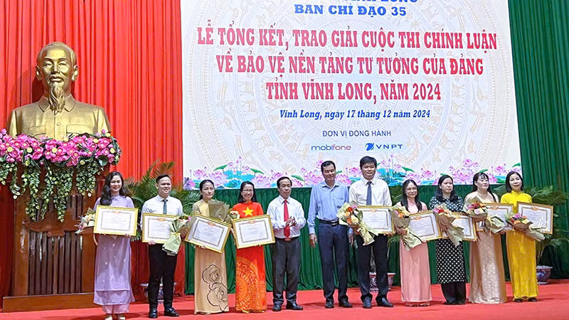 Tuyên dương các cá nhân có thành tích xuất sắc trong cuộc thi chính luận về bảo vệ nền tảng tư tưởng của Đảng tỉnh Vĩnh Long năm 2024. Tuyên dương các cá nhân có thành tích xuất sắc trong cuộc thi chính luận về bảo vệ nền tảng tư tưởng của Đảng tỉnh Vĩnh Long năm 2024.