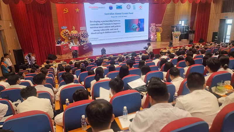 Quang cảnh buổi hội thảo quốc tế. Quang cảnh buổi hội thảo quốc tế.