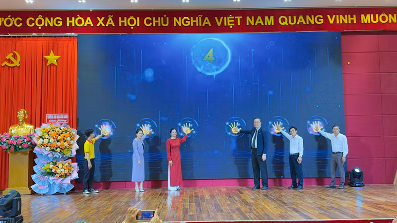 Lễ phát động chương trình. 